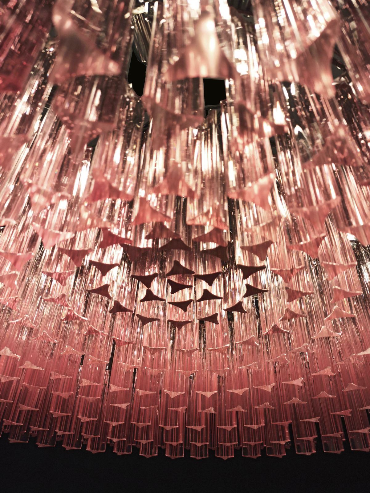 Huge And Amazing Triedri Murano Glass Chandeliers, 391 Pink Prims Triedri photo vinterior