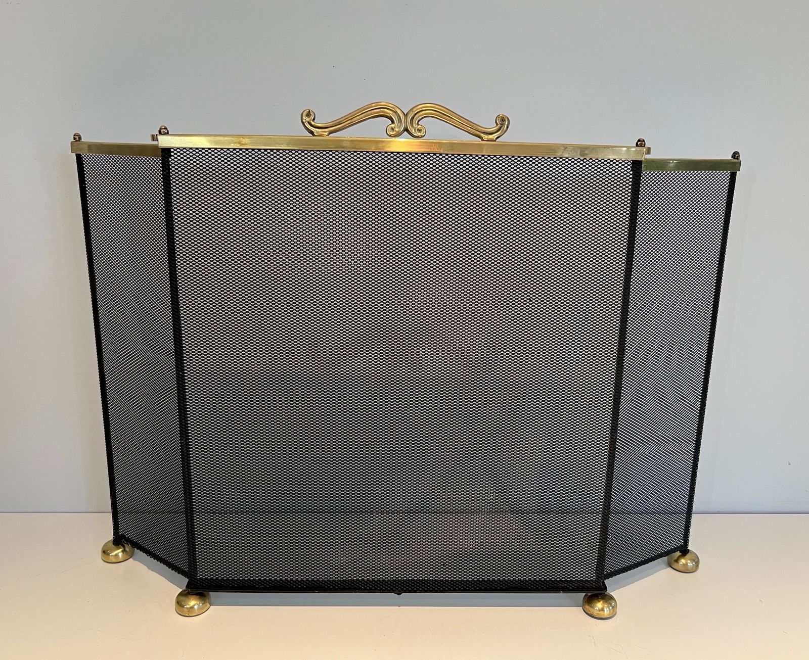 Brass And Grilling Fireplace Screen photo furniture