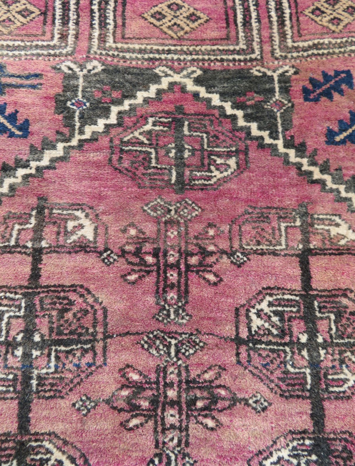 Old Afghan Turkmen Seh Mihrab  Kizil Ayak Prayer Rug. 143cm X 90cm. photo furniture
