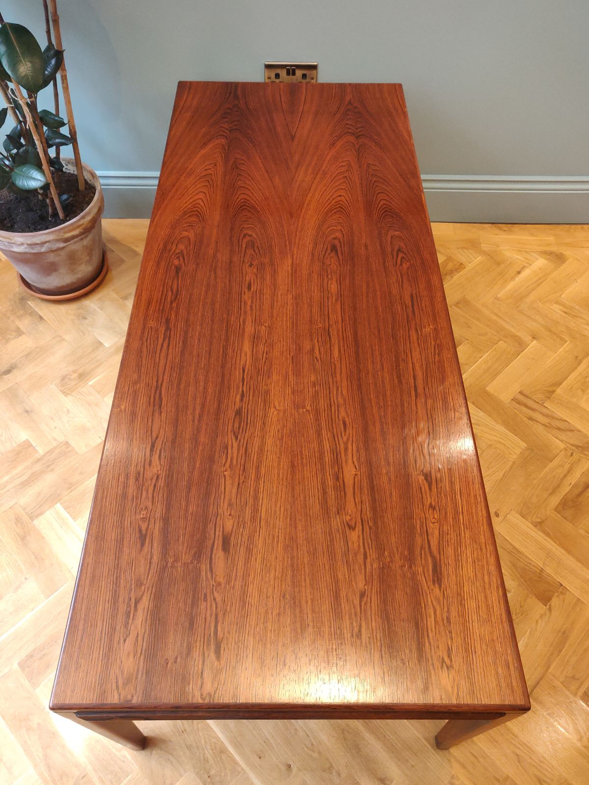 Mid 20th Century Rosewood Extending Coffee Table By Ludvig Pontoppidan photo furniture