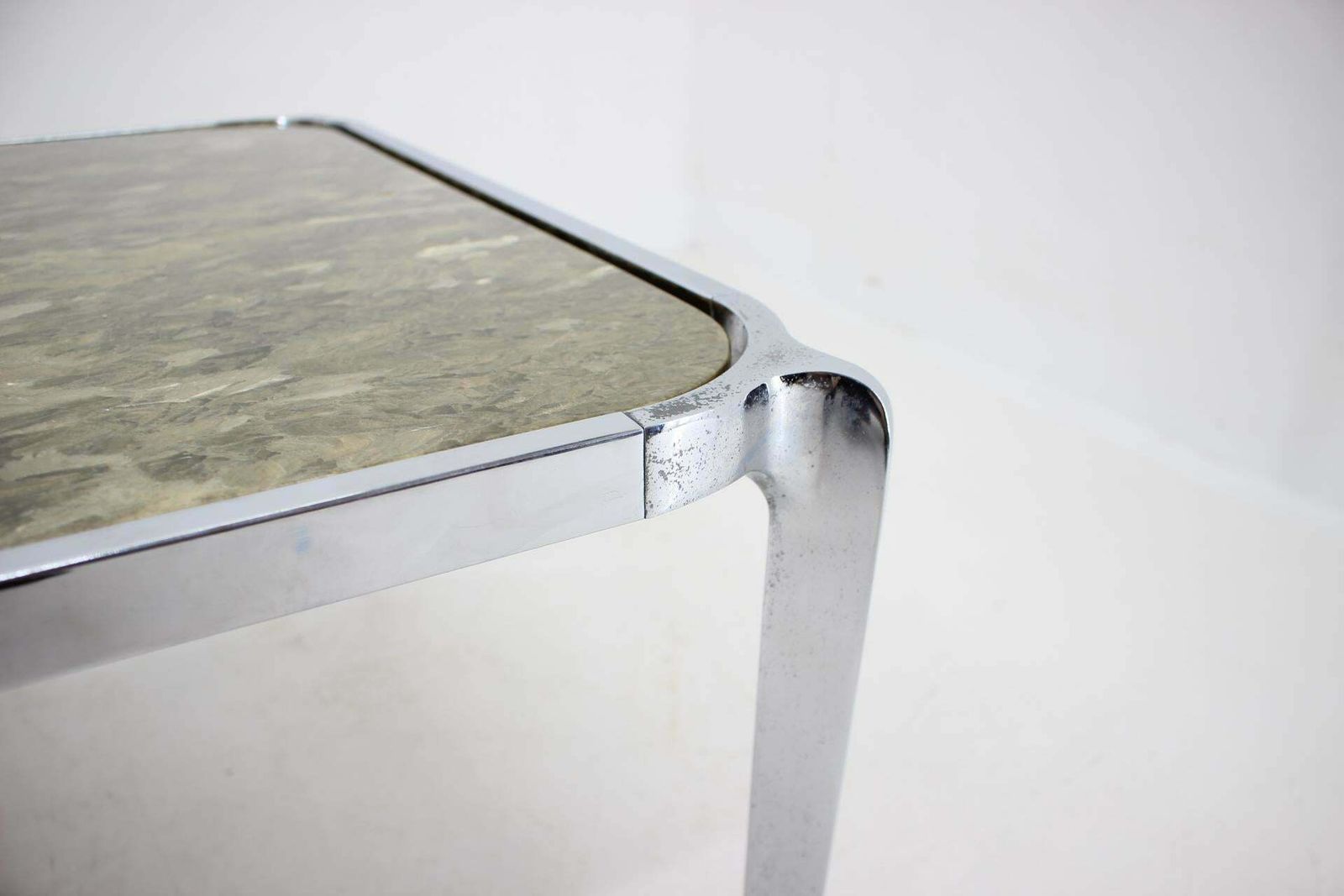 Mid Century Design Coffee Table, Epoxy Resin   Around 1970s photo vinterior