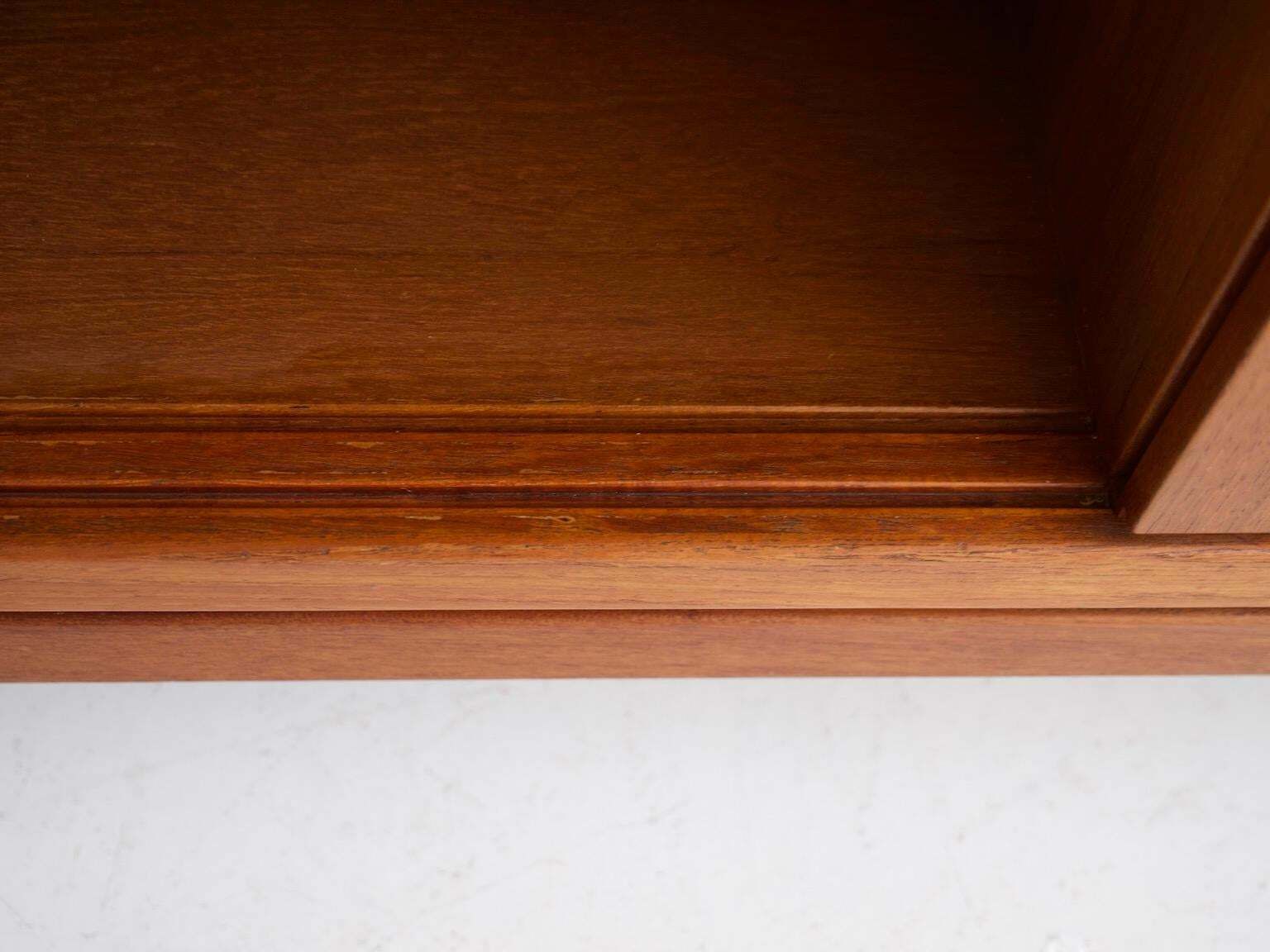 photo vinterior Mid 20th Century Modern Teak Sideboard With Brass Details