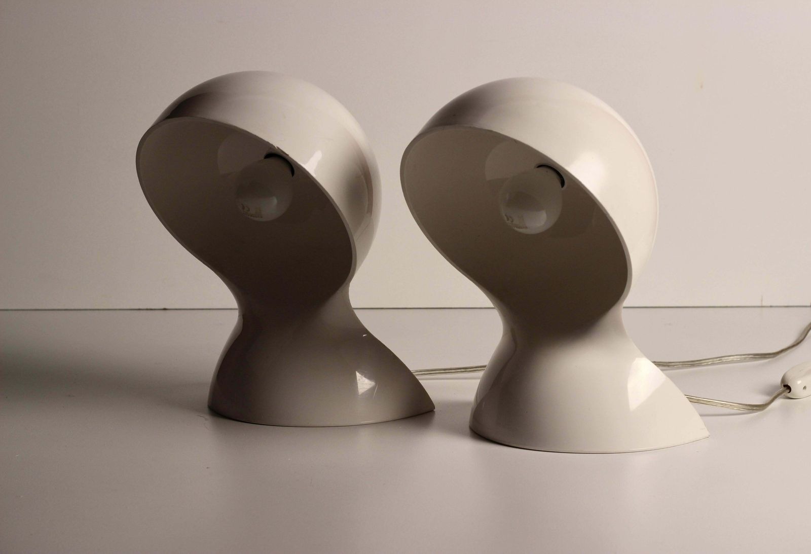 photo buy Dalu Table Lamp By Vico Magistretti For Artemide