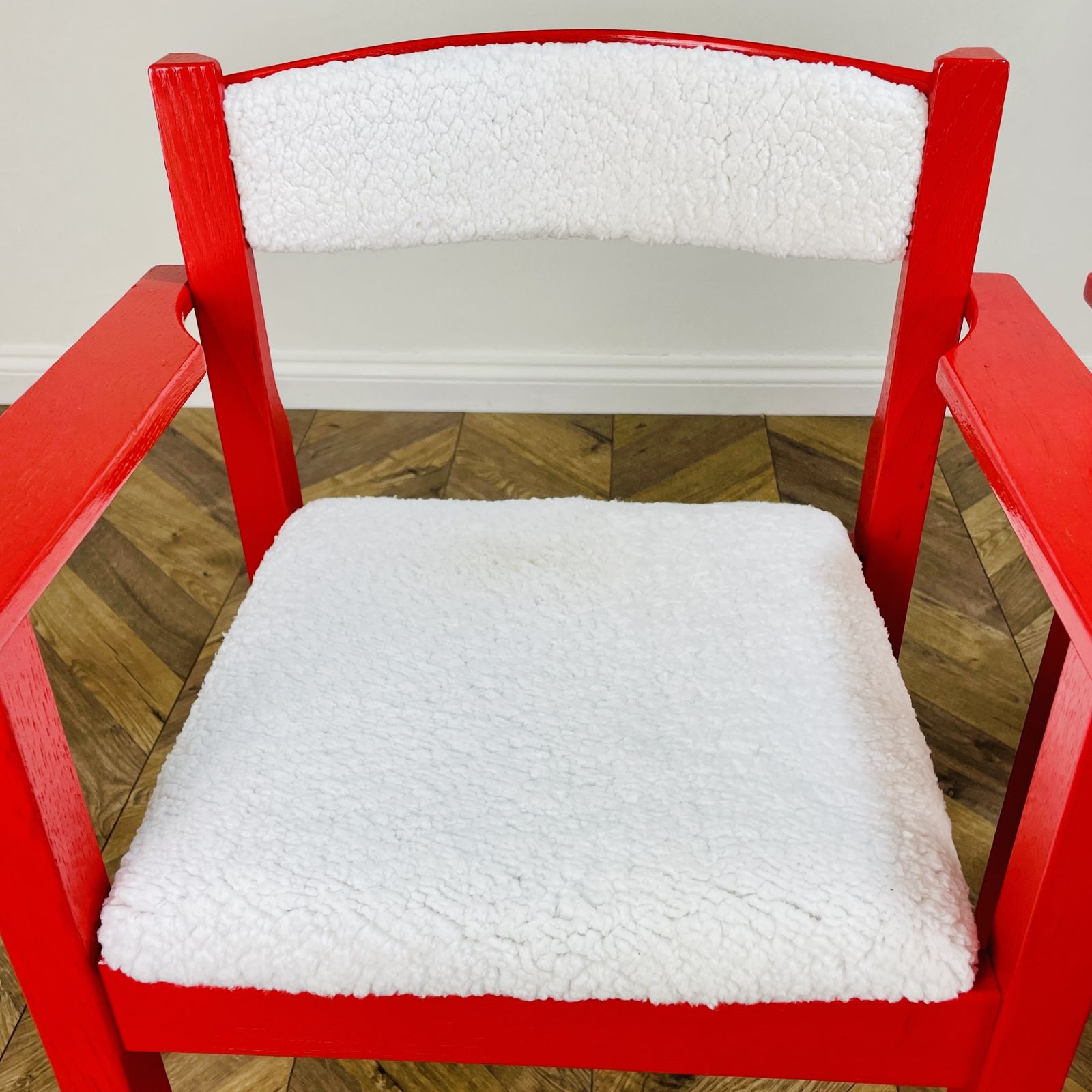 photo vinterior Mid Century Red Modernist Armchairs, Circa 1970s, Set Of 2