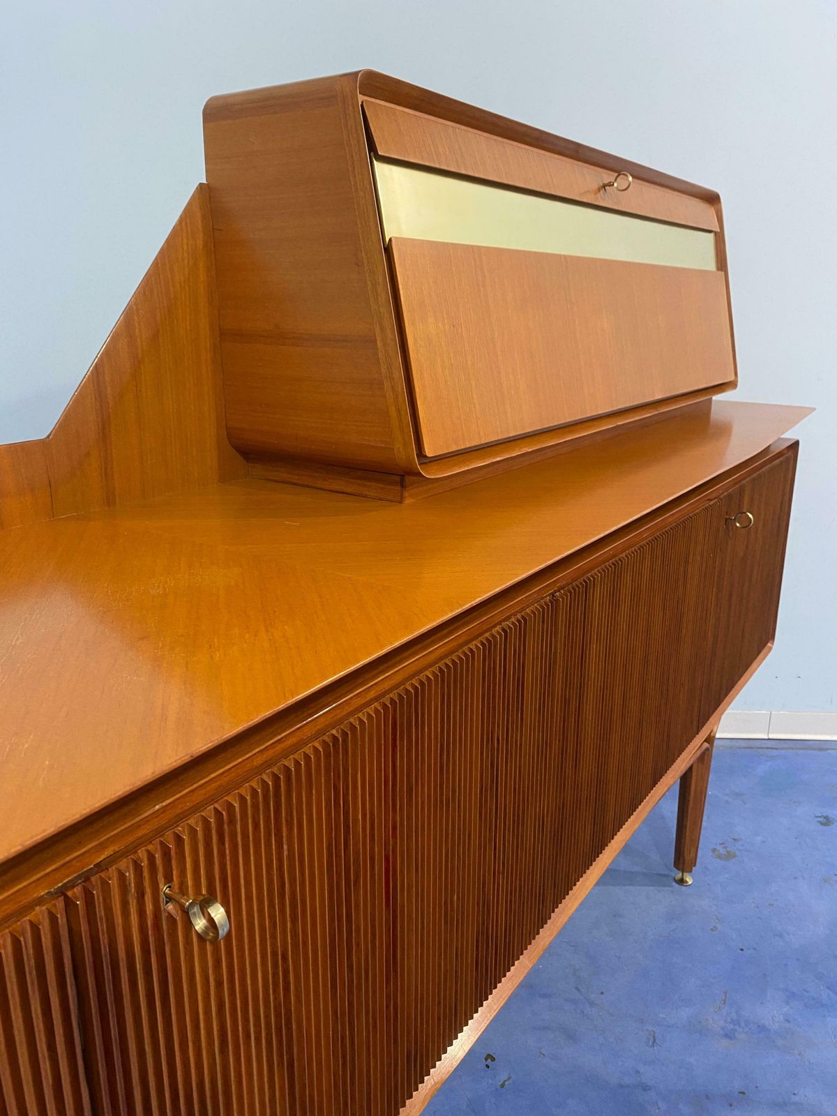 photo for sale Italian Midcentury Sideboard By Consorzio Esposizione Mobili Di Cantù, 1960s