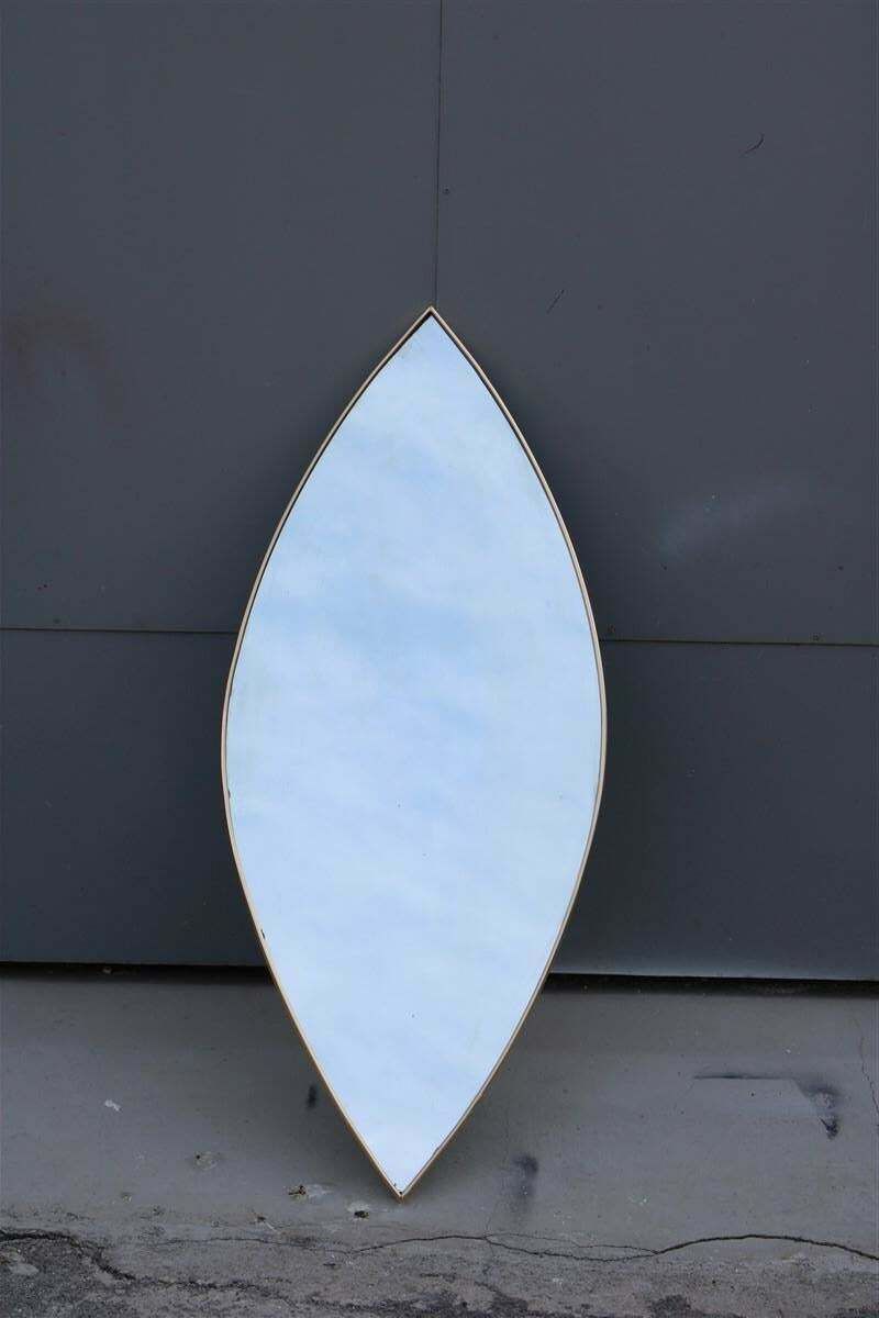 Particular Midcentury Italian Eye Shaped Mirror In Shaped Brass 1950s photo 1920.0