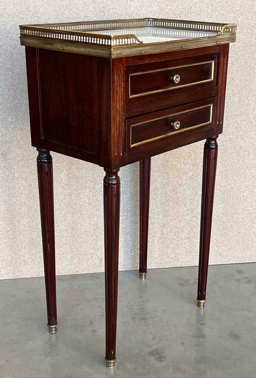 20th Century Pair Of Louis XVI Style Marble Top, Bronze And Walnut Nightstands photo Furniture