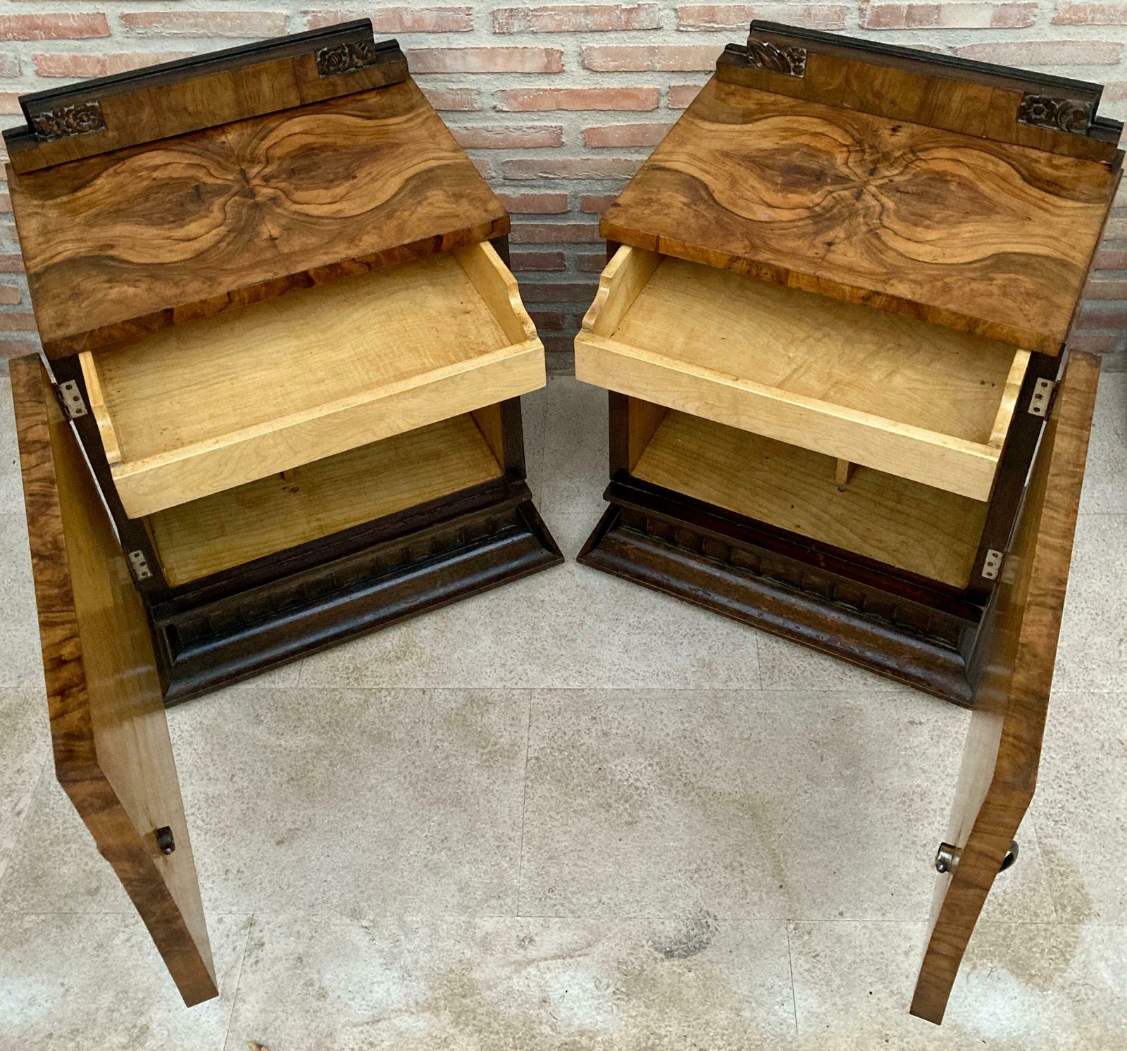 Tables de chevet Art déco, 1930, lot de 2 photo Mobilier