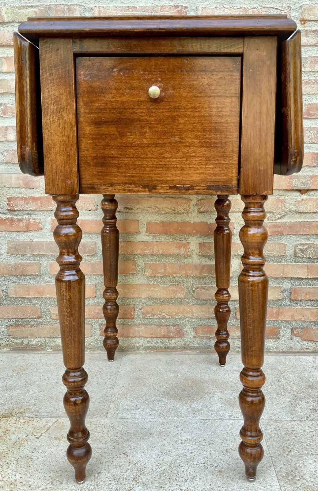 photo buy Table de style Regency anglais en noyer à abattants, années 1890