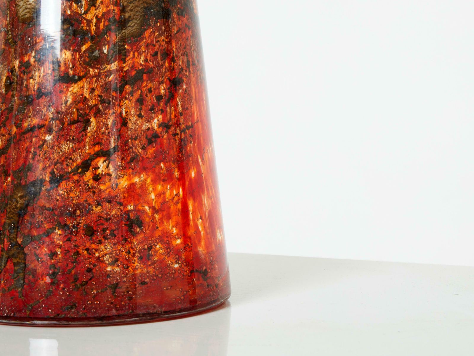 Grand vase en verre de Murano à inclusions, 1970 photo for sale