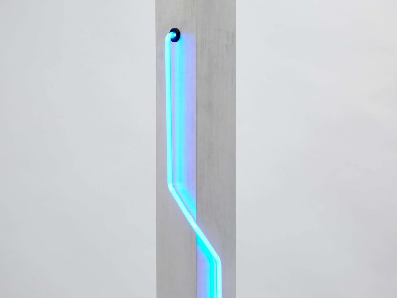 Lampadaire en acier au néon bleu, par Rudi Stern et Dan Chelsea pour Kovacs, 1983 photo for sale