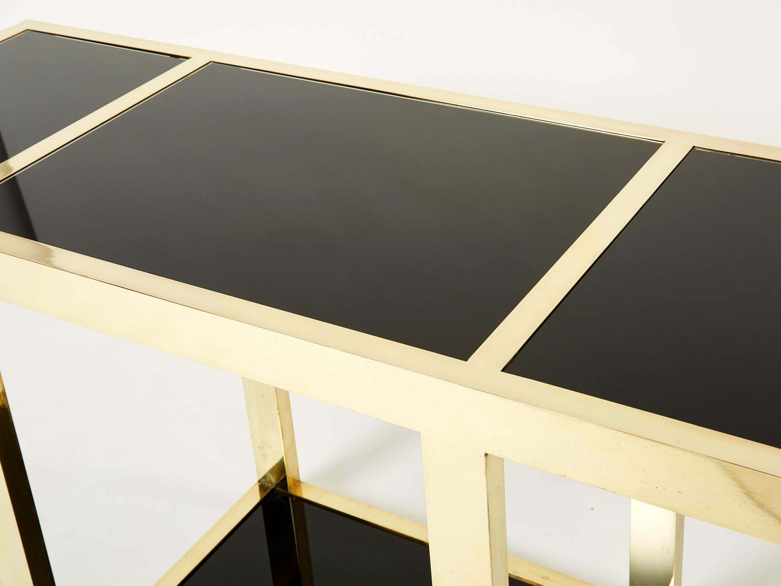 Console italienne mid-century en laiton et opaline noire, années 1970 photo for sale
