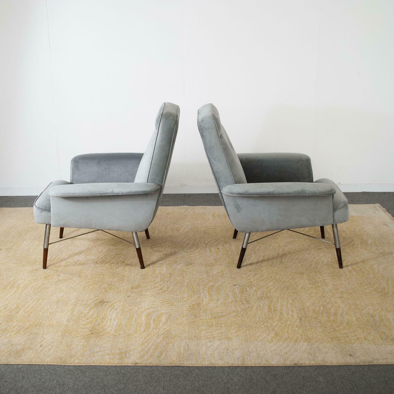 Italian Mid Century Pair Of Armchairs From The Sixties photo vinterior