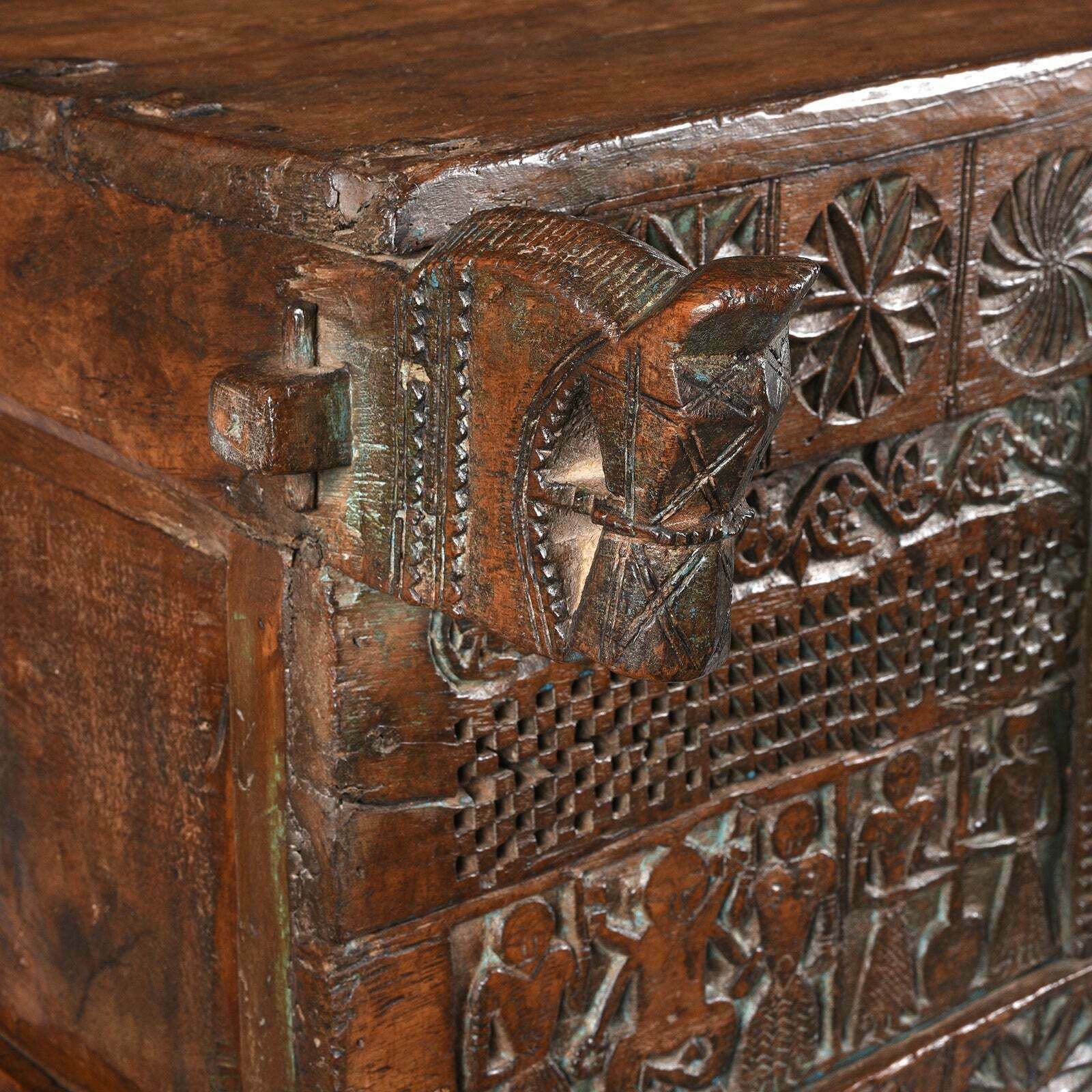 Antique Indian Majus Dowry Chest From Saurashtra, 19th Century photo vintage