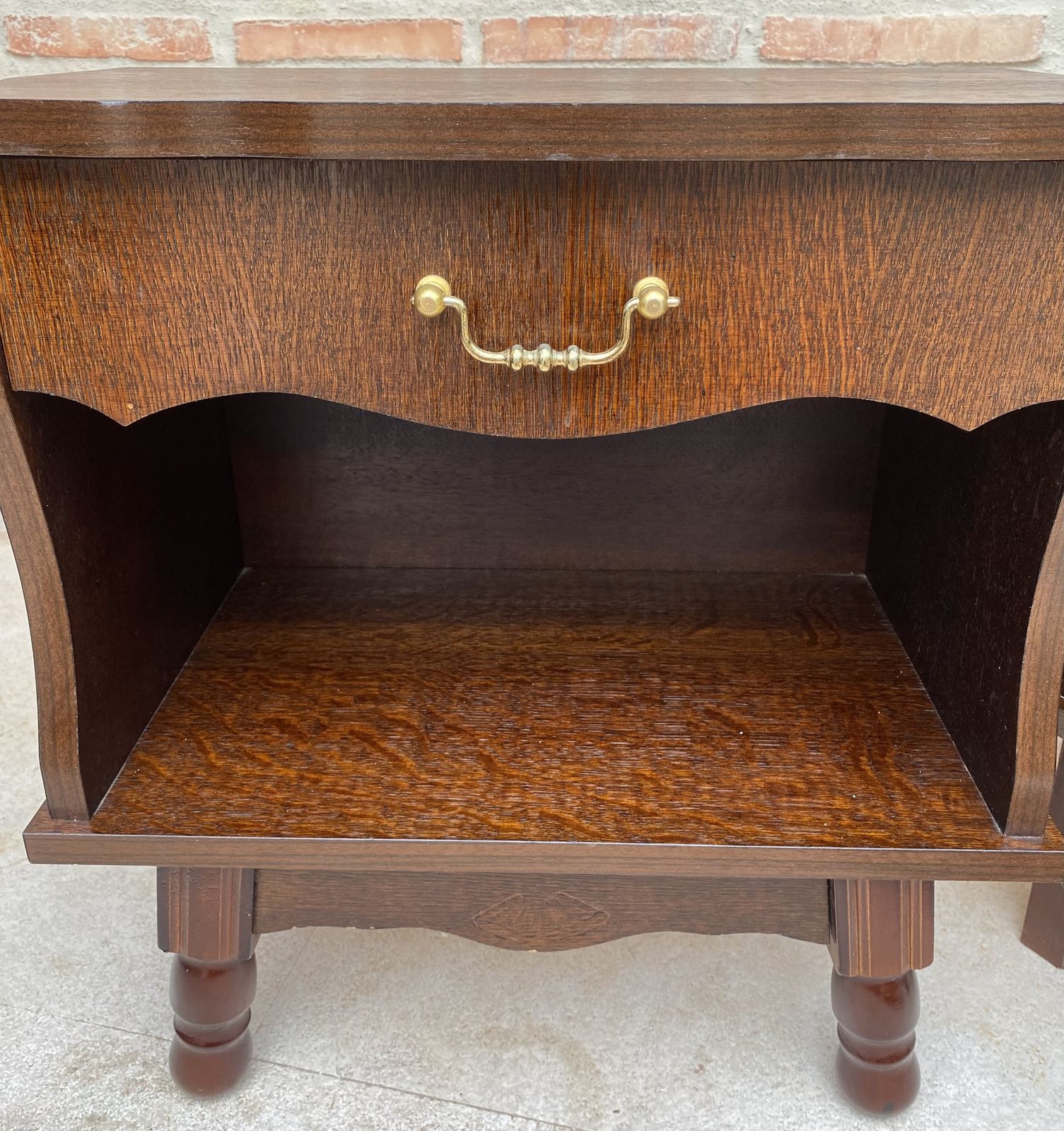 Mid 20th Century Wood Nightstands With One Drawer photo vinterior