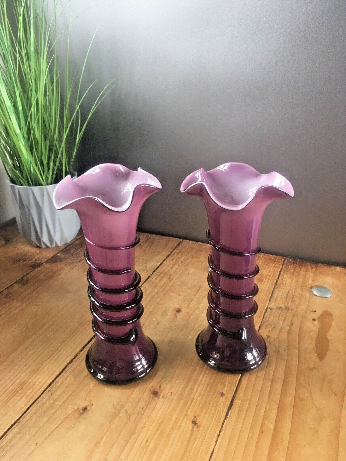 Pair Of Purple Tango Glass Trailed Bud Vases Czechoslovakia Loetz Kralik Welz photo buy