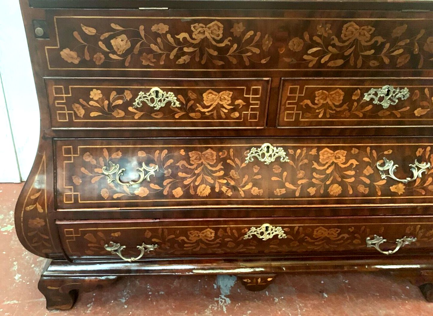 4835.98 Scriban Chest Of Drawers In Dutch Marquetry XVIII Century photo