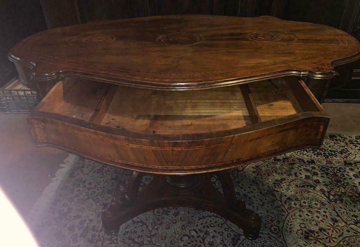 photo furniture Inlaid And Carved Walnut Coffee Table, 1840 Italy