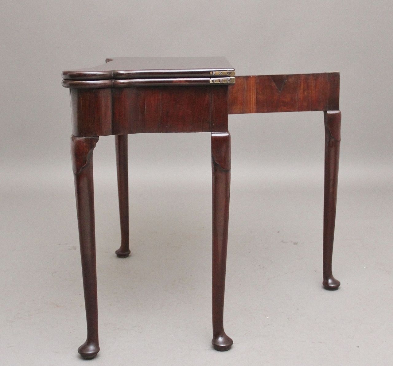 A Lovely Quality Mid 18th Century Mahogany Card Table photo vintage