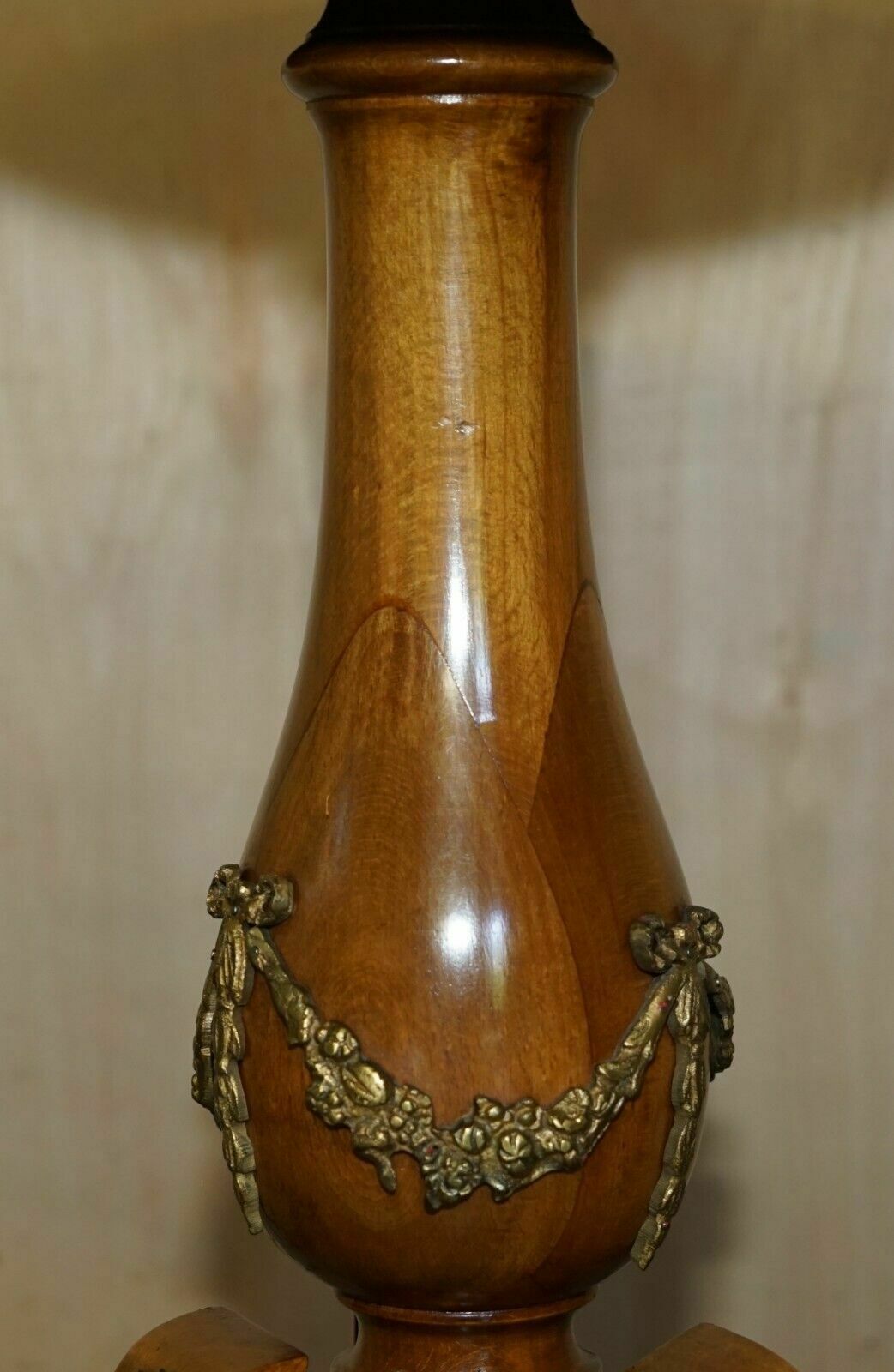 photo furniture Pair Of Antique French 1880 Burr Walnut, Gilt Brass Green Marble Side End Tables