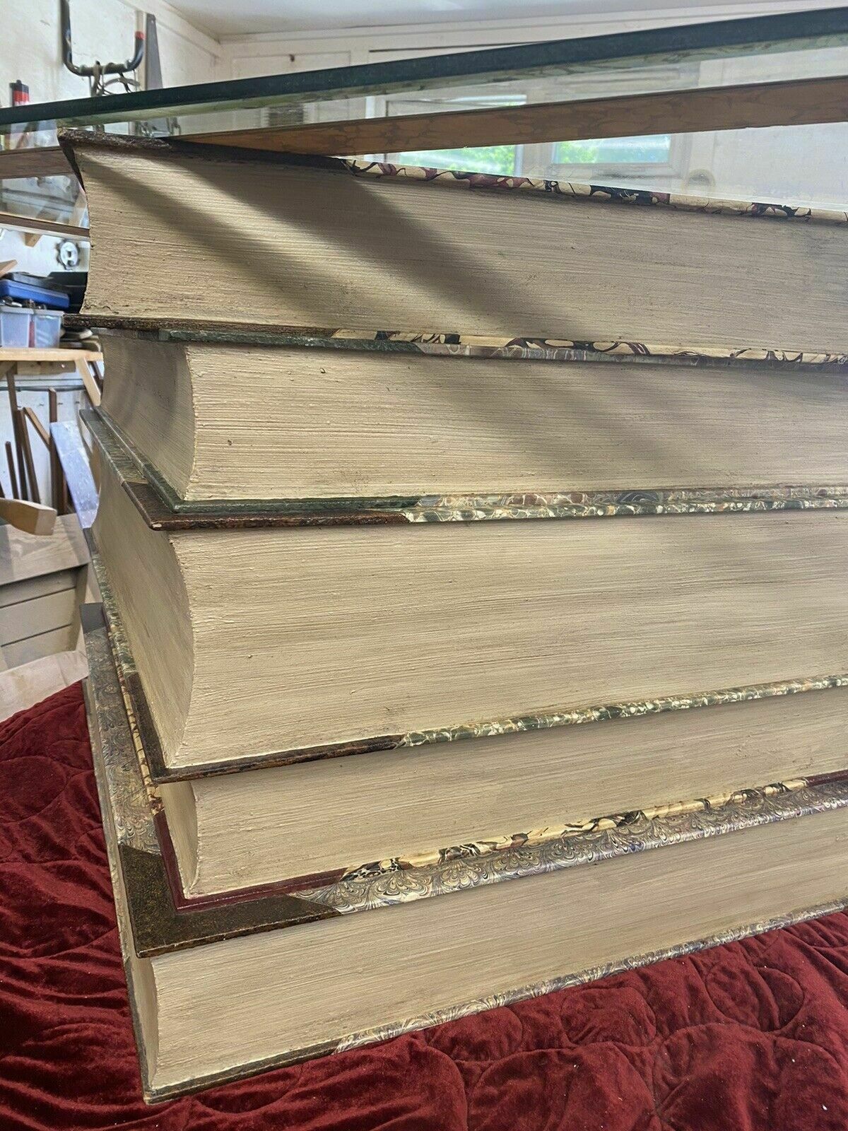 photo vinterior Stunning Stacked Leather Book Form Coffee Table Ocasional Side Bevelled Glass