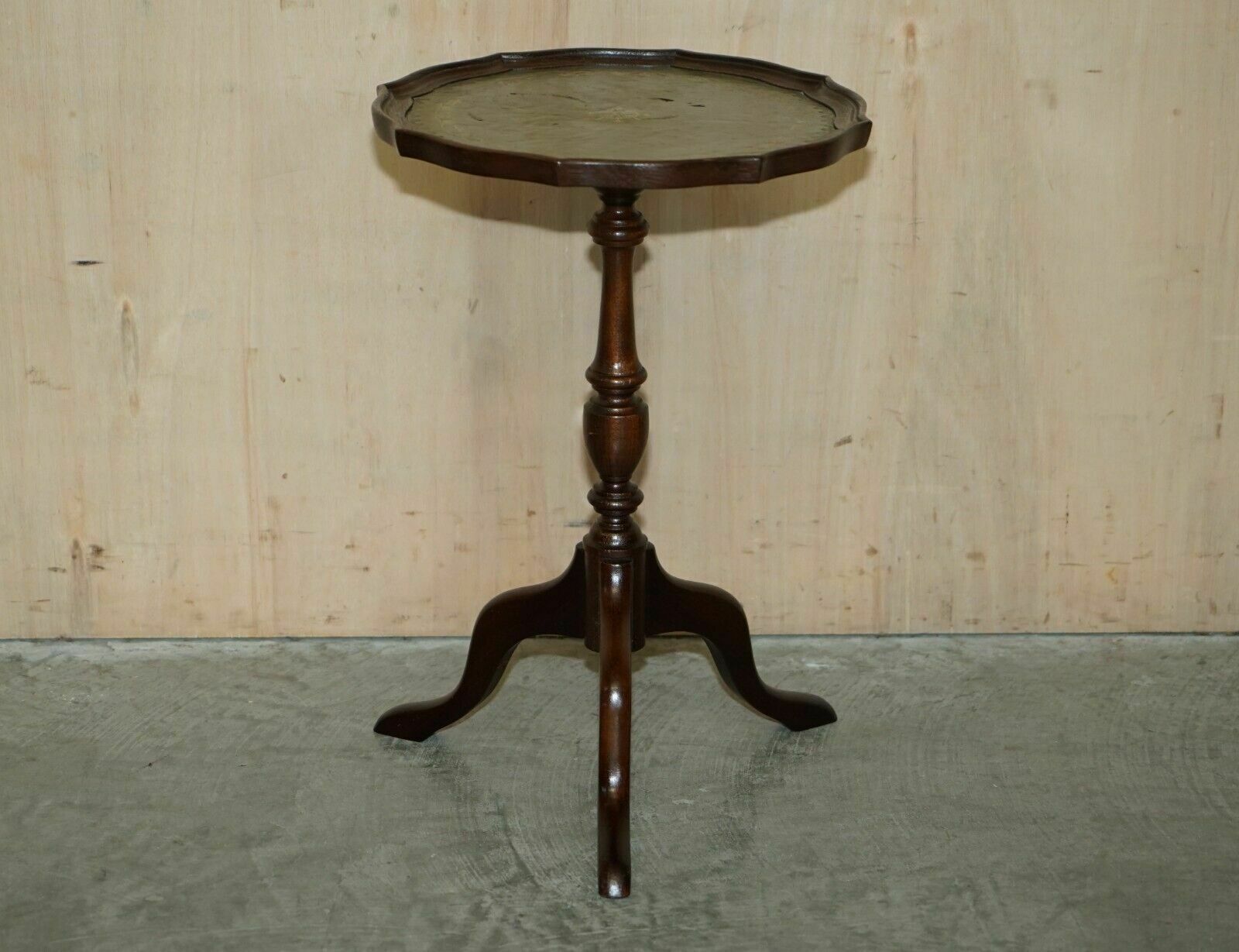 Luxury Green Leather With Gold Leaf Inlay Mahogany Tripod Lamp Side End Table photo furniture