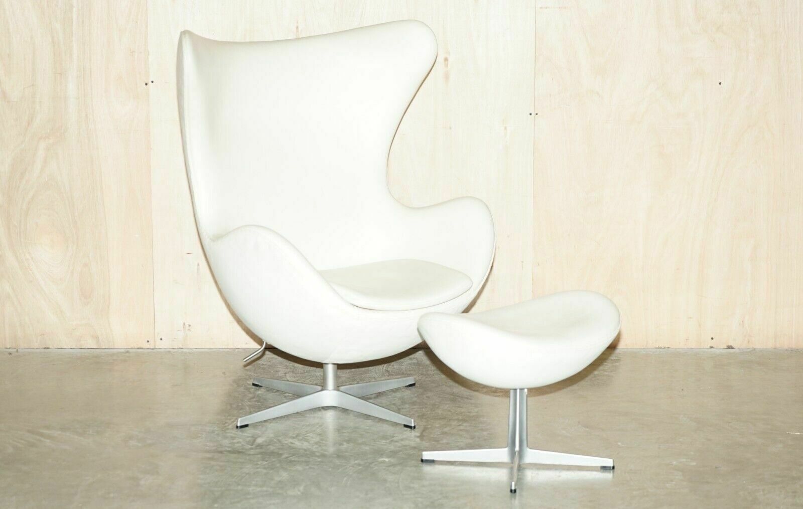 Rrp £17,649 Stamped Fritz Hansen Cream Leather Egg Chair & Ottoman Footstool