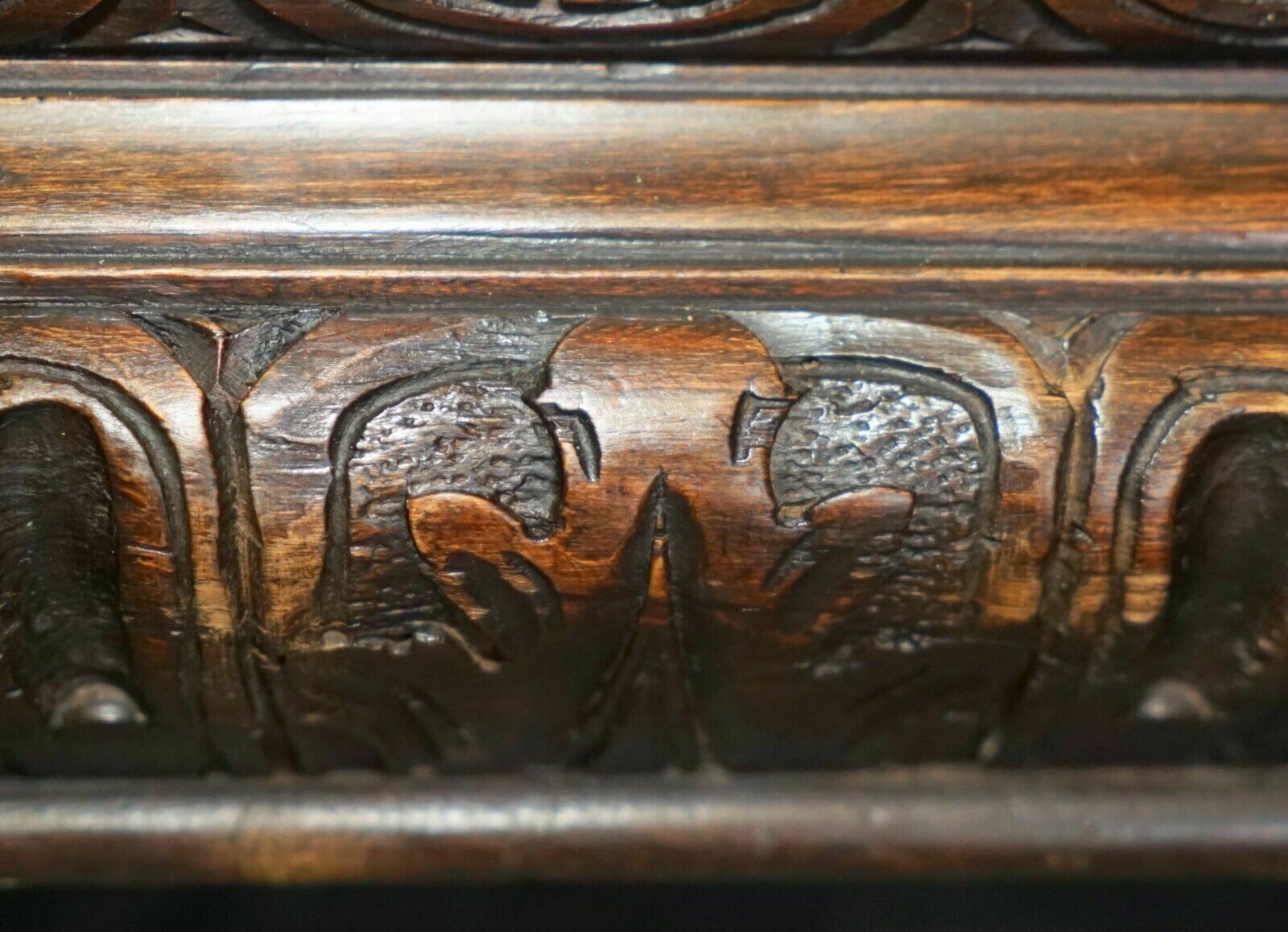 photo vinterior Antique Lion Griffon Carved Italian 1860 Monks Settle Bench Internal Storage