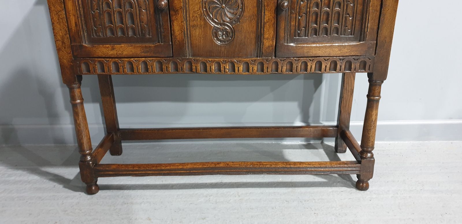 Carved Oak Sideboard Of Small Proportions photo vinterior
