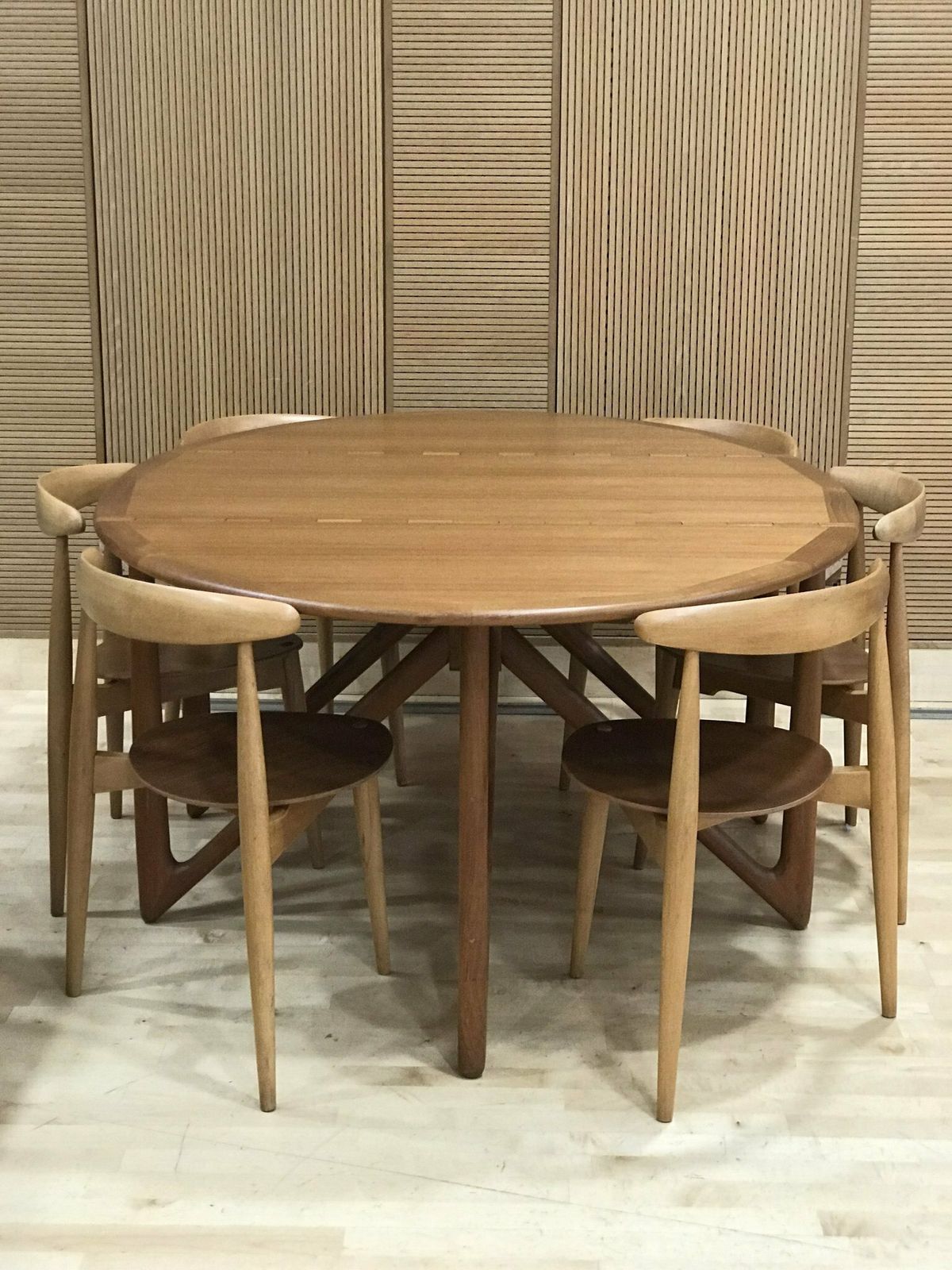 Hans Wegner ‘Heart’ Fh 4103 Teak And Beech Dining Chairs (6) photo 3495.0