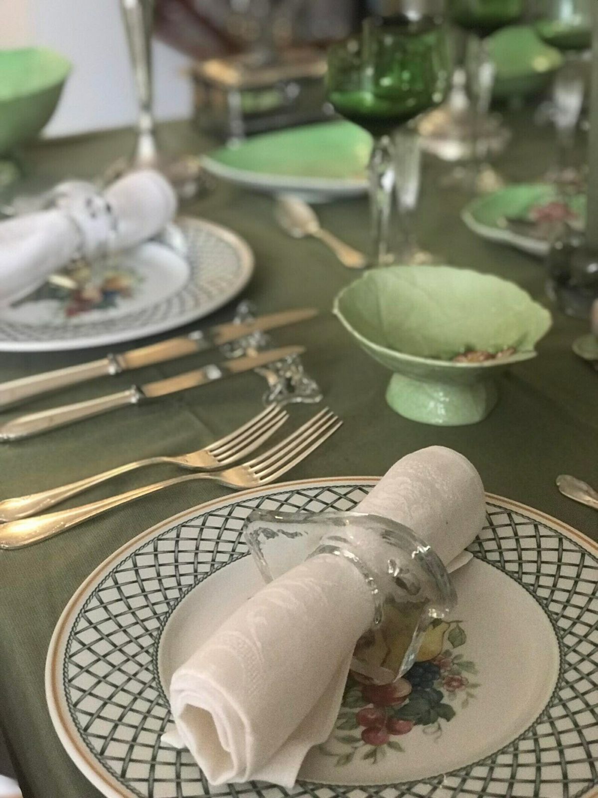 photo for sale Carlton Ware Dishes Plate Serving Green Foxglove Creamer Plate 4 Pieces Green Decoration English Collectors Antique China