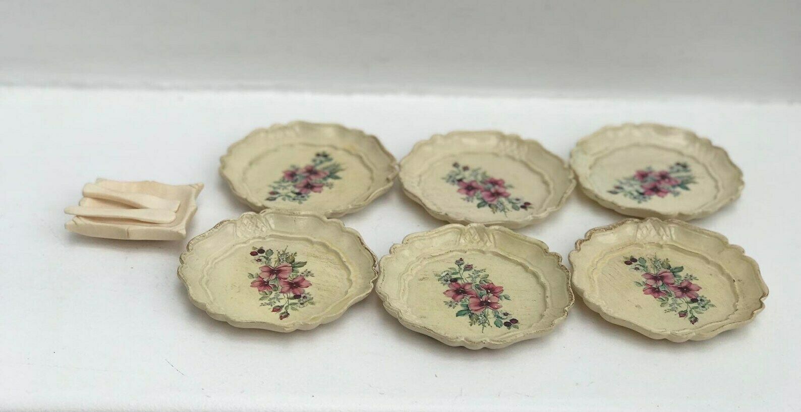 Set Of 6 Coasters Beige Cream With Flowers Resine With A Salt Cellar Made Of Bone With Spoons Bar Deco Table Decor Bar Accessories photo furniture