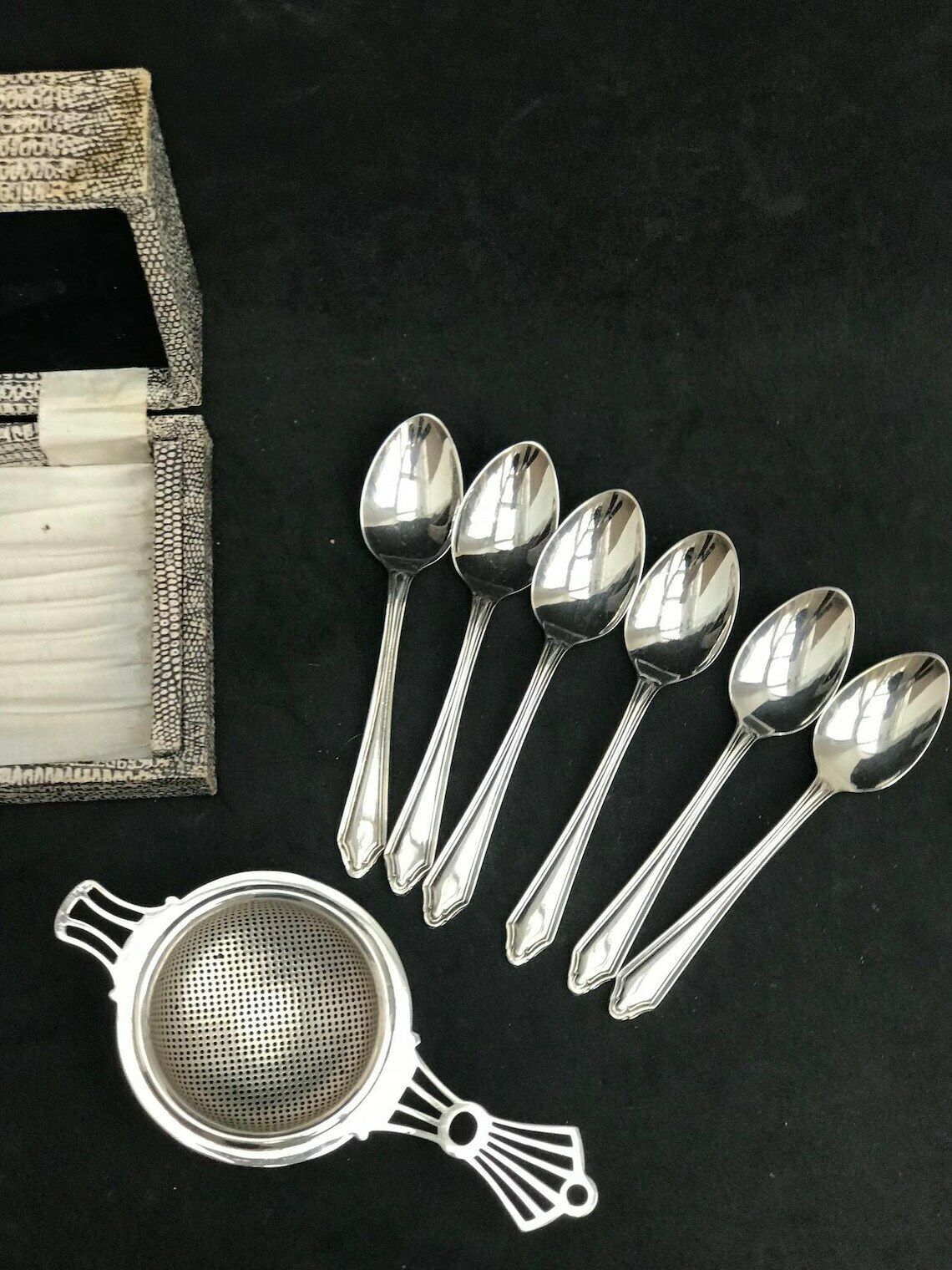 Art Nouveau Verzilverd Theeservies Met Zeef En Lepels – Set Van 6 In Doos – Engeland, Jaren 1910 – Victorian Flatware photo Woonaccessoires