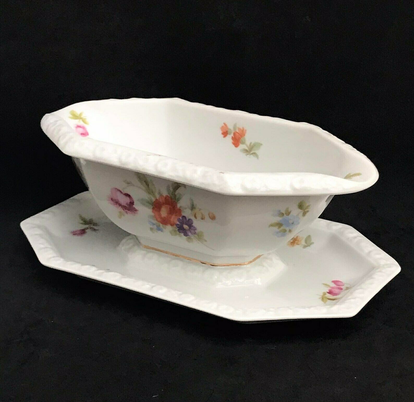 photo for sale Rosenthal Selb Porcelain Gravy Boat Sauce Bowl Pattern Maria Incorporated Saucer Floral Decor Gift For Hostess Table Decor Flowers Romantic