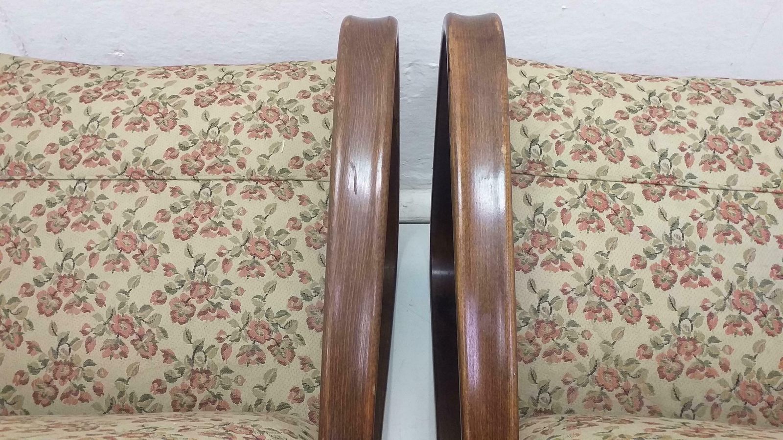 photo buy 1960 2x Halabala Armchairs H 269 And Spider Table, Czechoslovakia