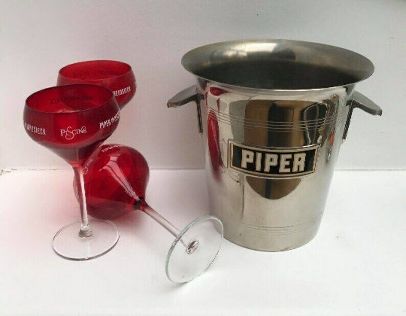 Franse Champagne Piper Heidsieck Ijsemmer Mid Century 3 Rode Glazen Roestvrijstalen Wijnkoeler Barkar Decoratie Tuinfeest Bruiloft Cadeau photo for sale