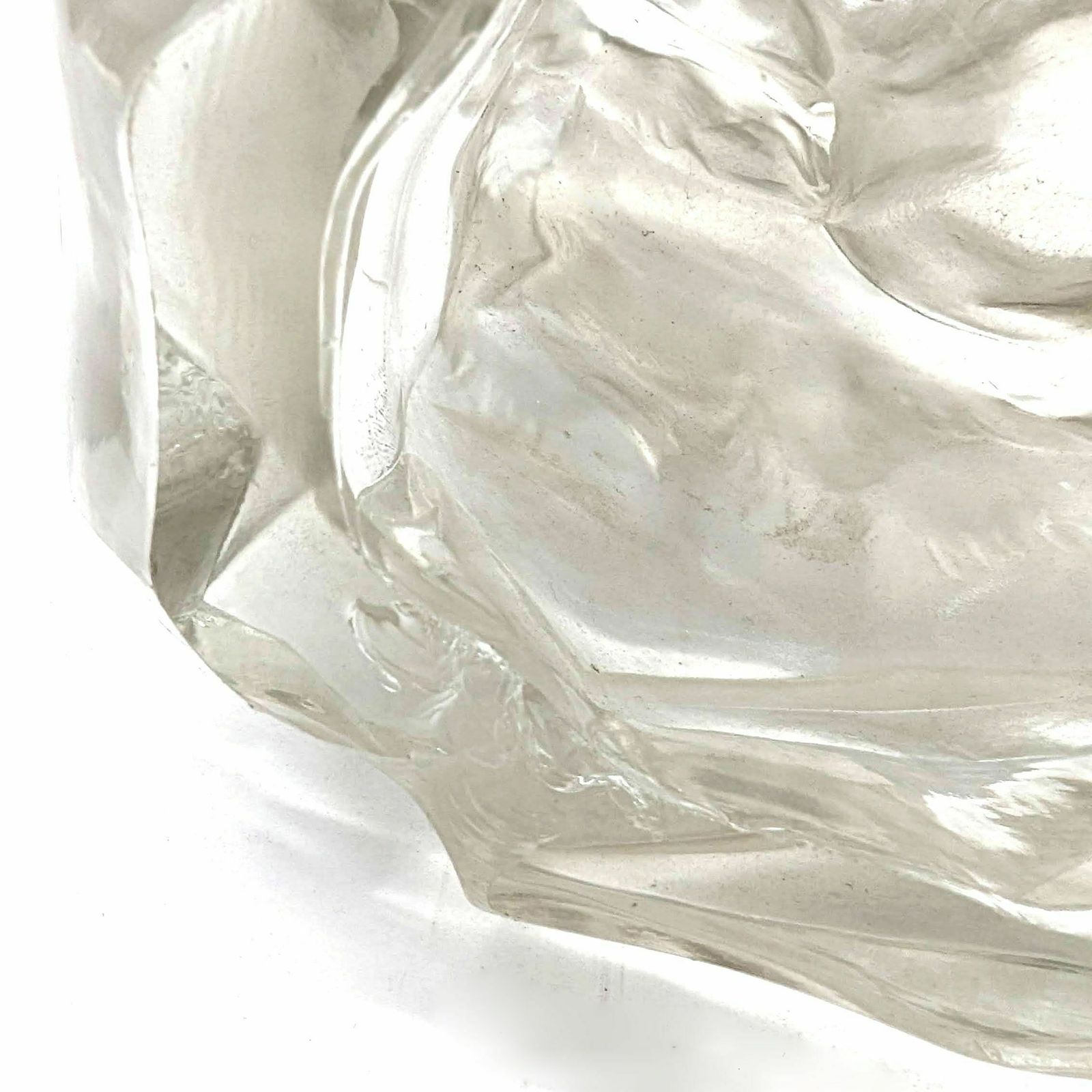 photo furniture Stylized 1930 Bear Sculpture In Frosted Glass From The 1930s