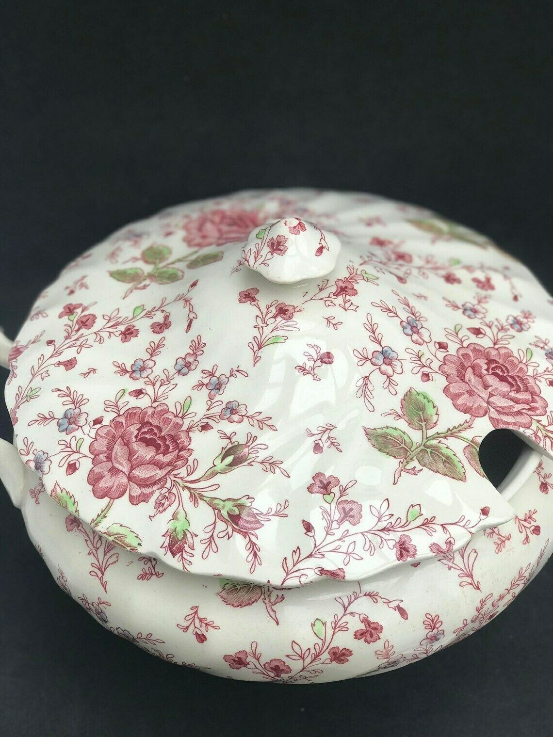 Johnson Brothers Soup Tureen Discontinued China, Replacement Dinnerware White Pink English Engraved Plates Pink Table Decor Antique English photo vinterior