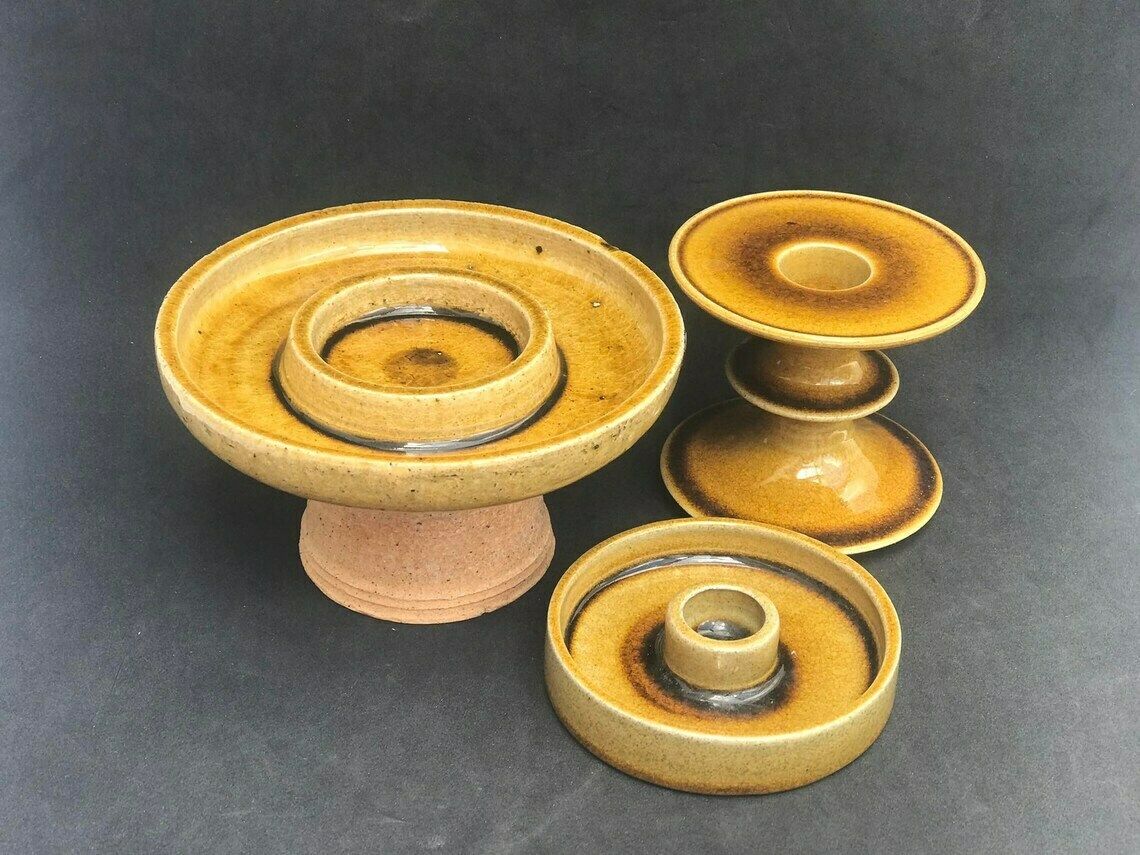 Set Kaarsenhouders – Geglazuurd Keramiek – Deens Design – Nils Kahler – Oker – Kähler – Kaarsenhouders – Waxinelichthouders – Jaren 1970 – Mid Century Modern – Minimalistisch photo buy