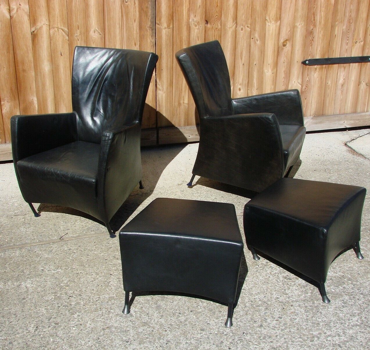 photo vinterior Pair Of Armchairs With Footstool Montis, 1980s