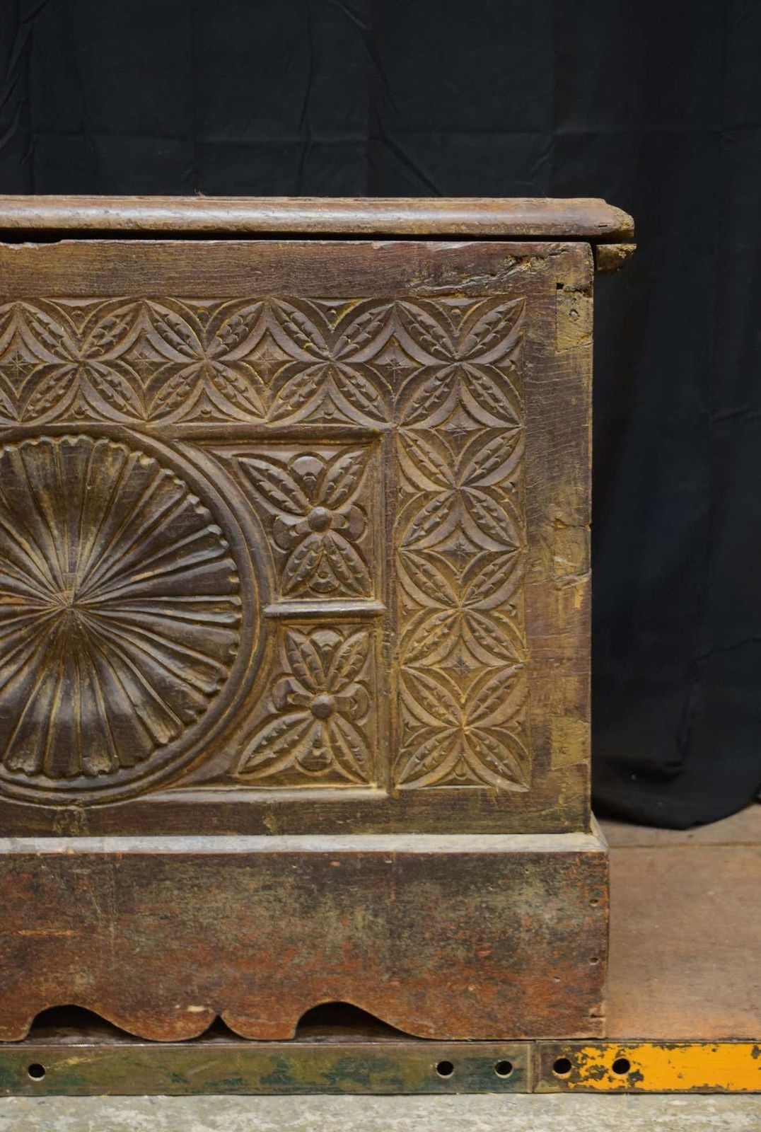 17th Century Antique French Oak Boot From The Gothic Period photo 4424.0