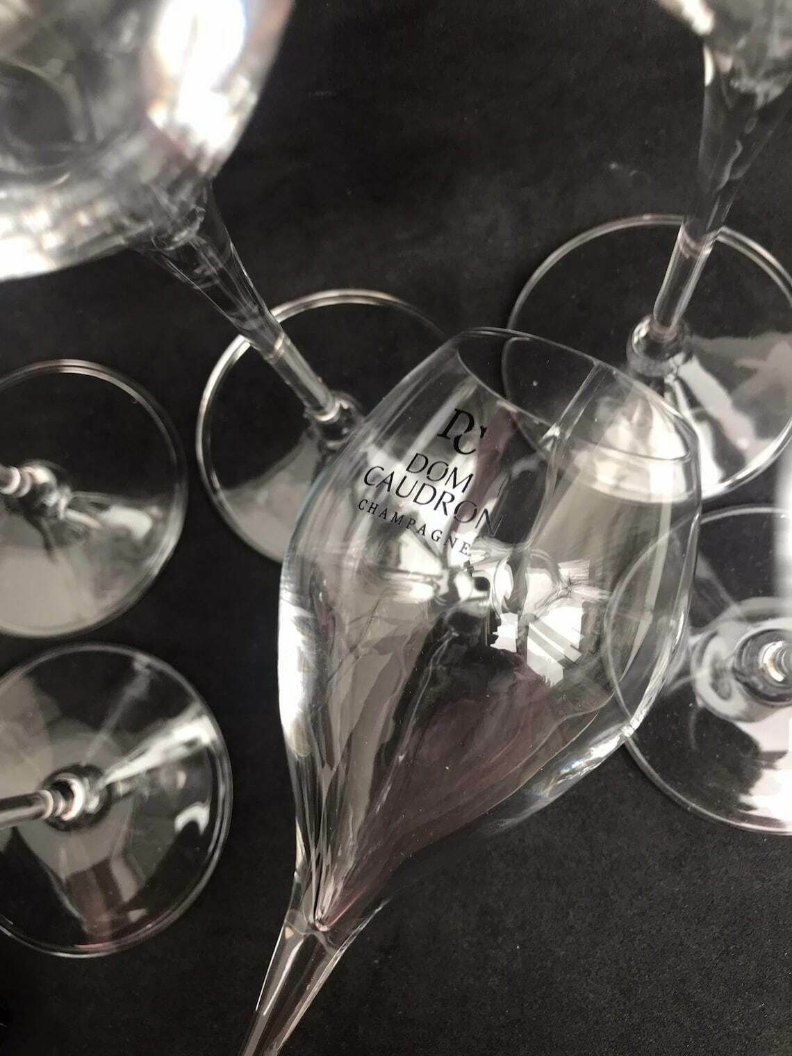 photo furniture Vintage Champagne Coupes Flutes Toasting Glasses, French Glassware, Celebration Glassware Wedding Glasses Luminarc Regency