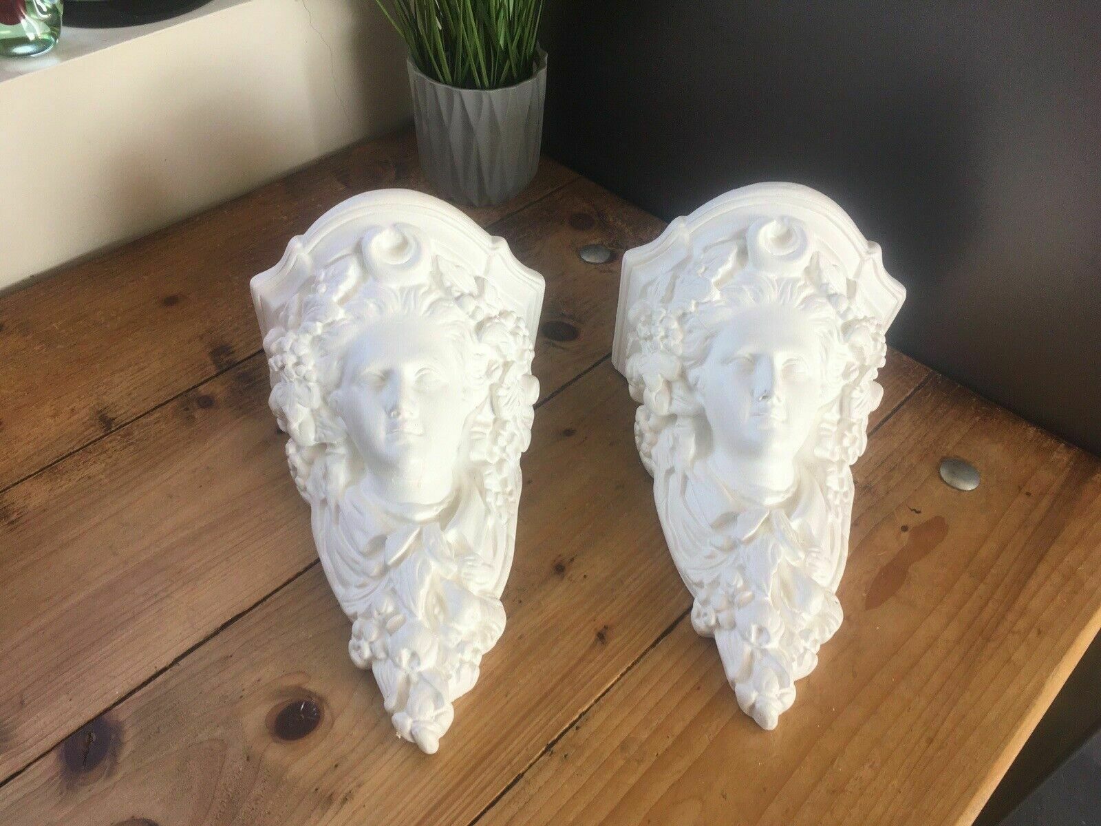 Pair Of Art Nouveau Style Chalkware Plaster Bust Head Wall Shelves Corbels photo vinterior