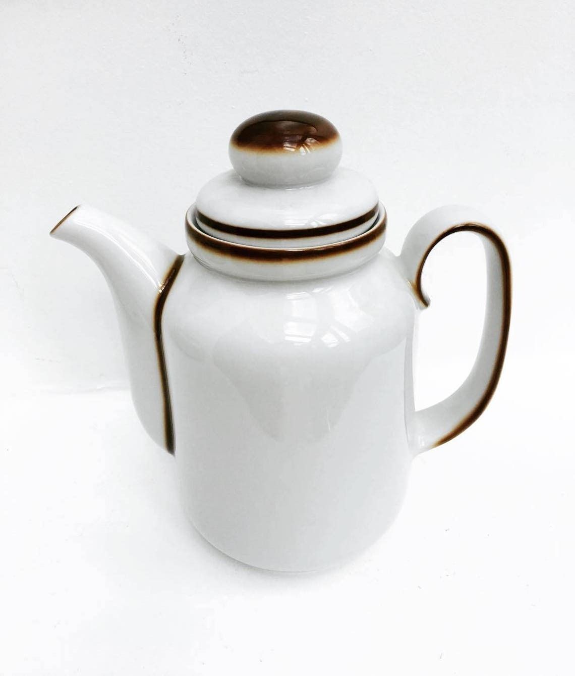 Coffeepot Teapot With Lid Mid Century Modern By Winterling Bavaria Germany With Lid In Perfect Condition Winterling Bavaria Tureen photo furniture