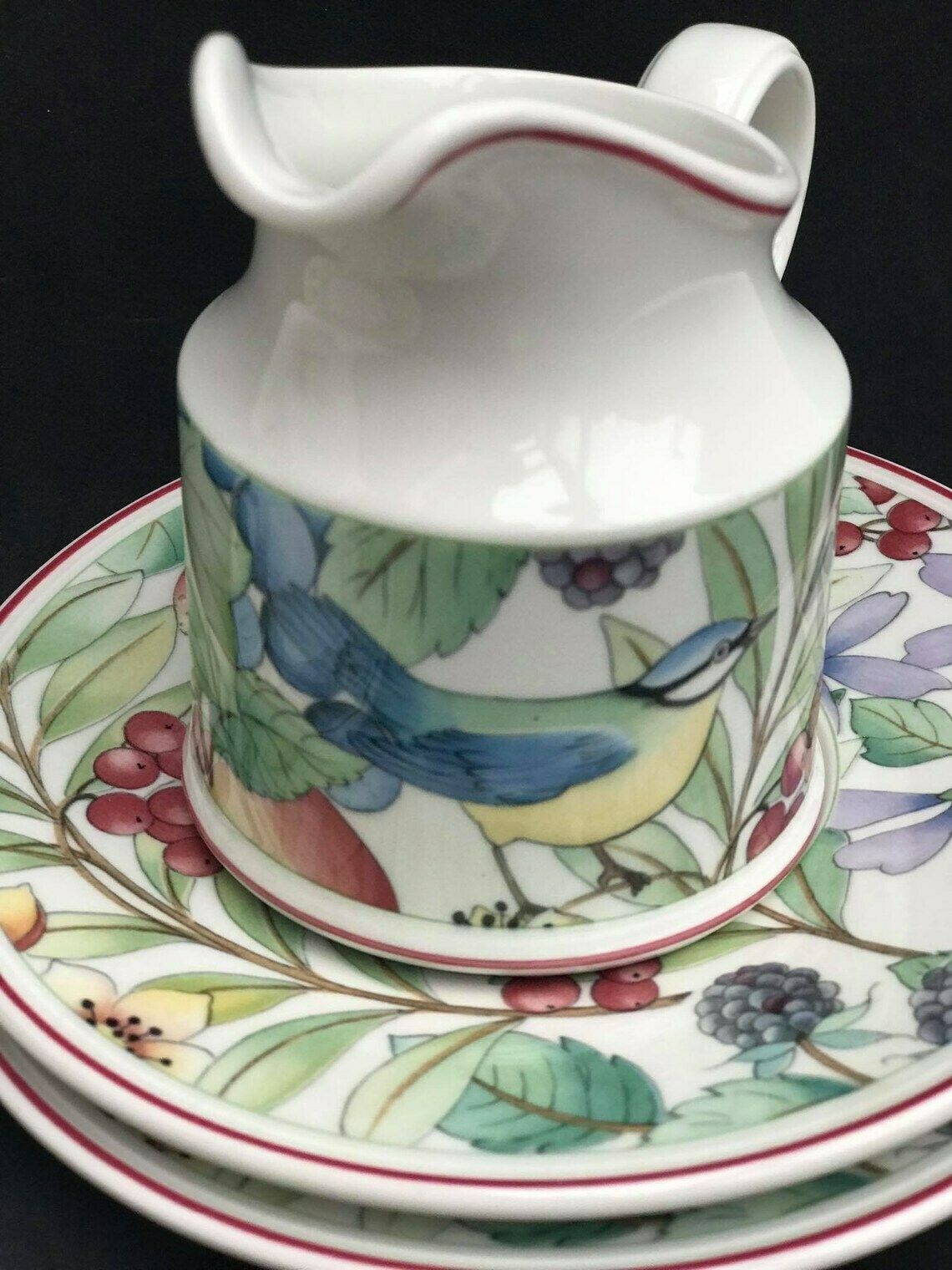 Set Villeroy And Boch Catalina Creamer And 3 Saucers 70s Breakfast Tea Gift Replacement Strawberry Decor Wedding Gif photo furniture