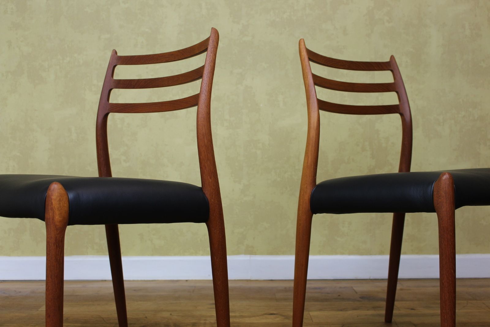 Set Of 10 1960’s Danish Moller Model 78 Dining Chairs In Teak photo Furniture