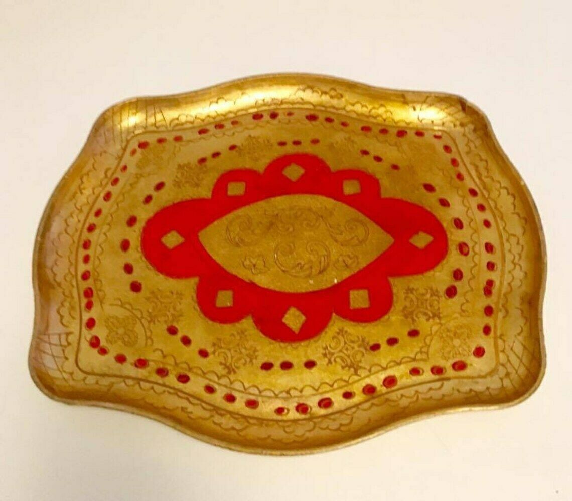 Florentijns Gouden Dienblad – Rood En Verguld | Italiaans Plateau Uit De Jaren 1960 | Handgemaakt Hout Met Antiek Geschilderd Decor | Florentijnse Stijl photo vintage