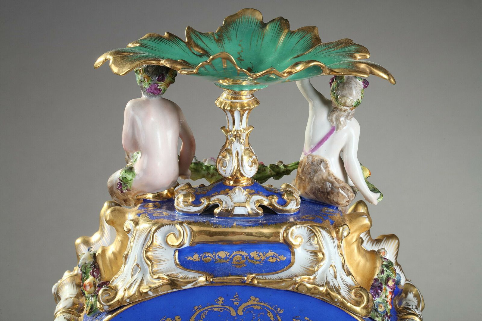 photo buy Rocaille Clock In Porcelain In The Taste Of Jacob Petit (1796 1865), 19th Century