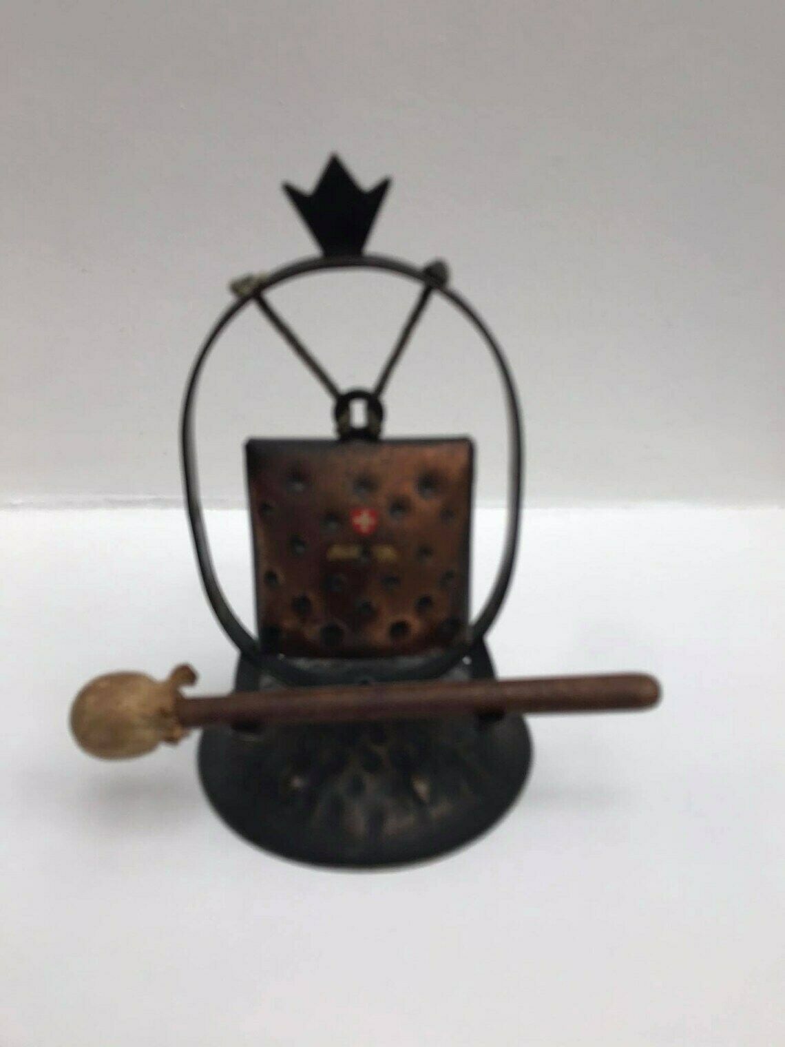 photo for sale Kleine Mid Century Dinergong Op Standaard – Brons, Ca. Jaren 1950 – Tafelgong, Meditatie Instrument, Vintage Dinergong
