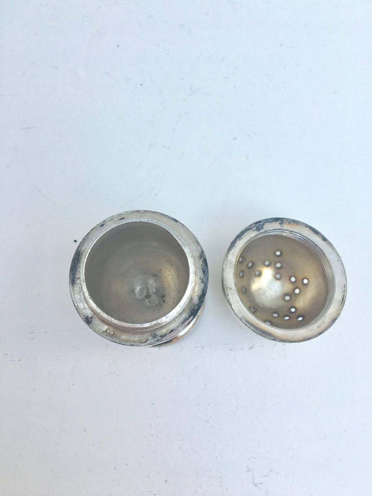 Victorian Salt Shaker William Hutton Of Sheffield, XIX Century Silver Plated, Antique Salt Table, English Silver Plated, Collectors photo vintage